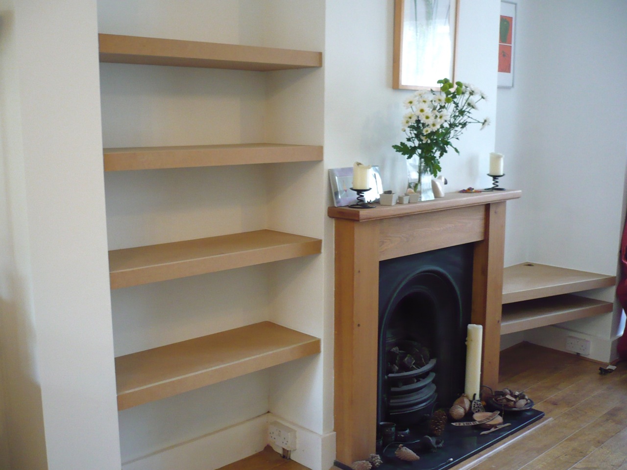 alcove shelves for books and tv